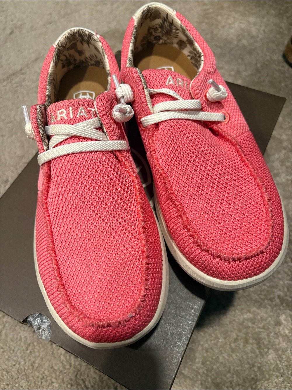 Ariat Pink Hilo Shoes
